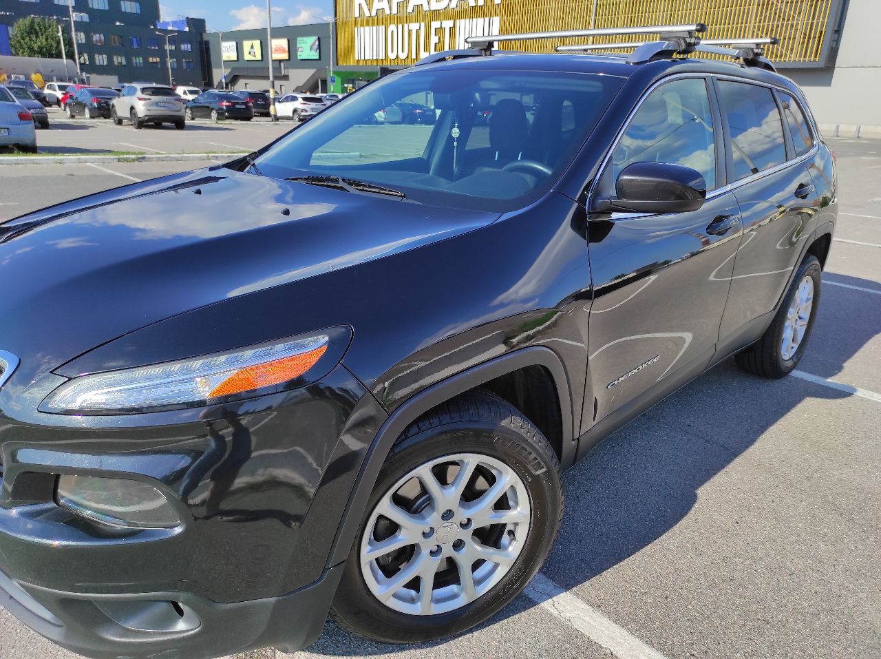 Jeep Cherokee - фото 2