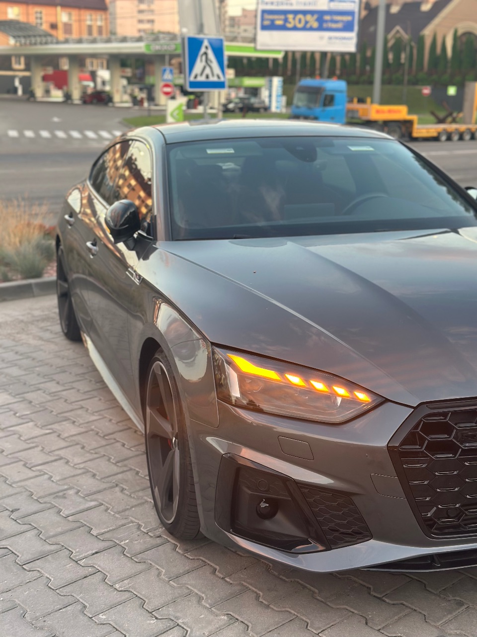 Audi S5 - фото 9