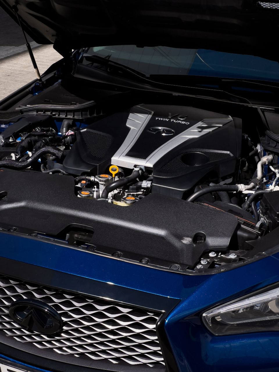 Infiniti Q50 - фото 12