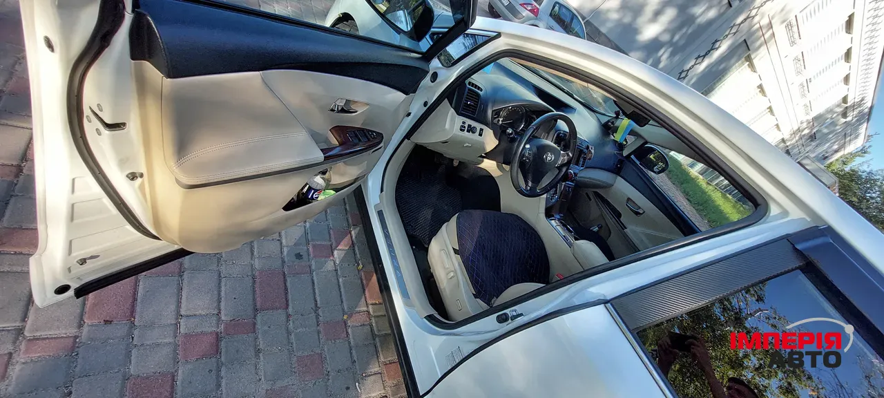 Toyota Venza - фото 18