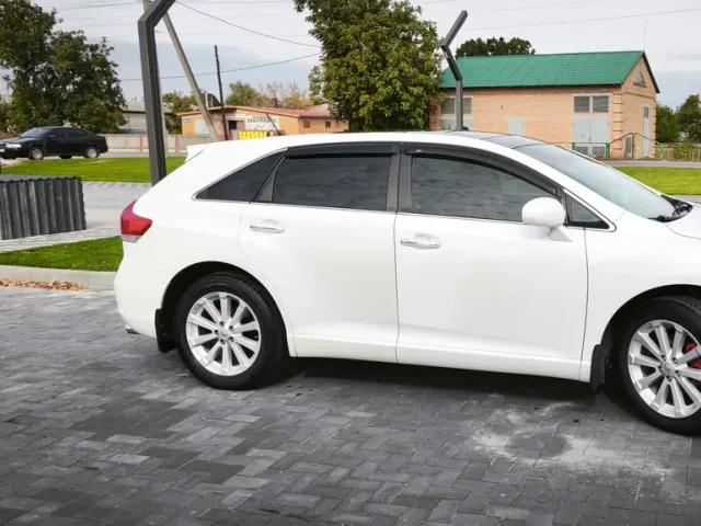 Toyota Venza - фото 3