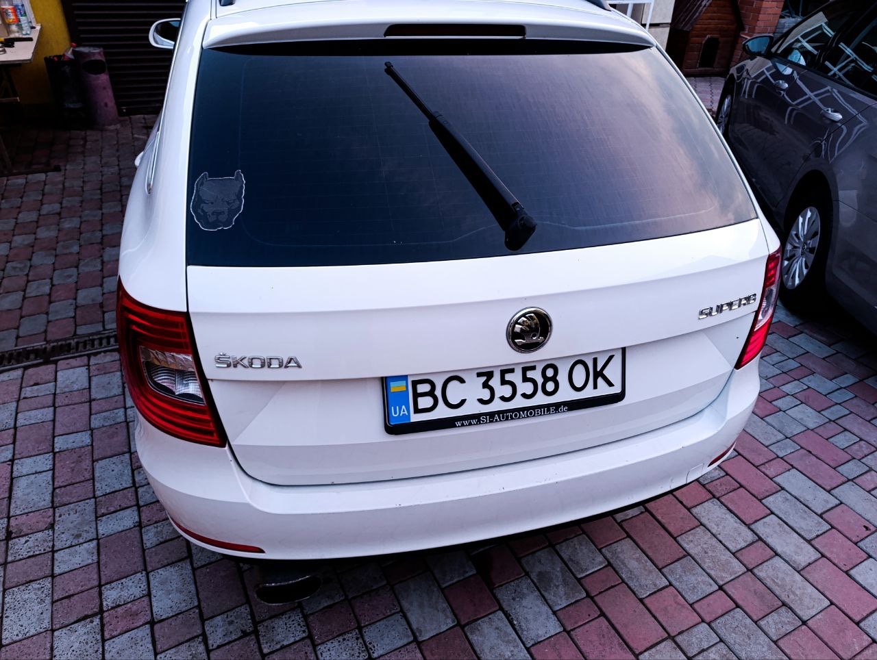 Skoda Superb - фото 10
