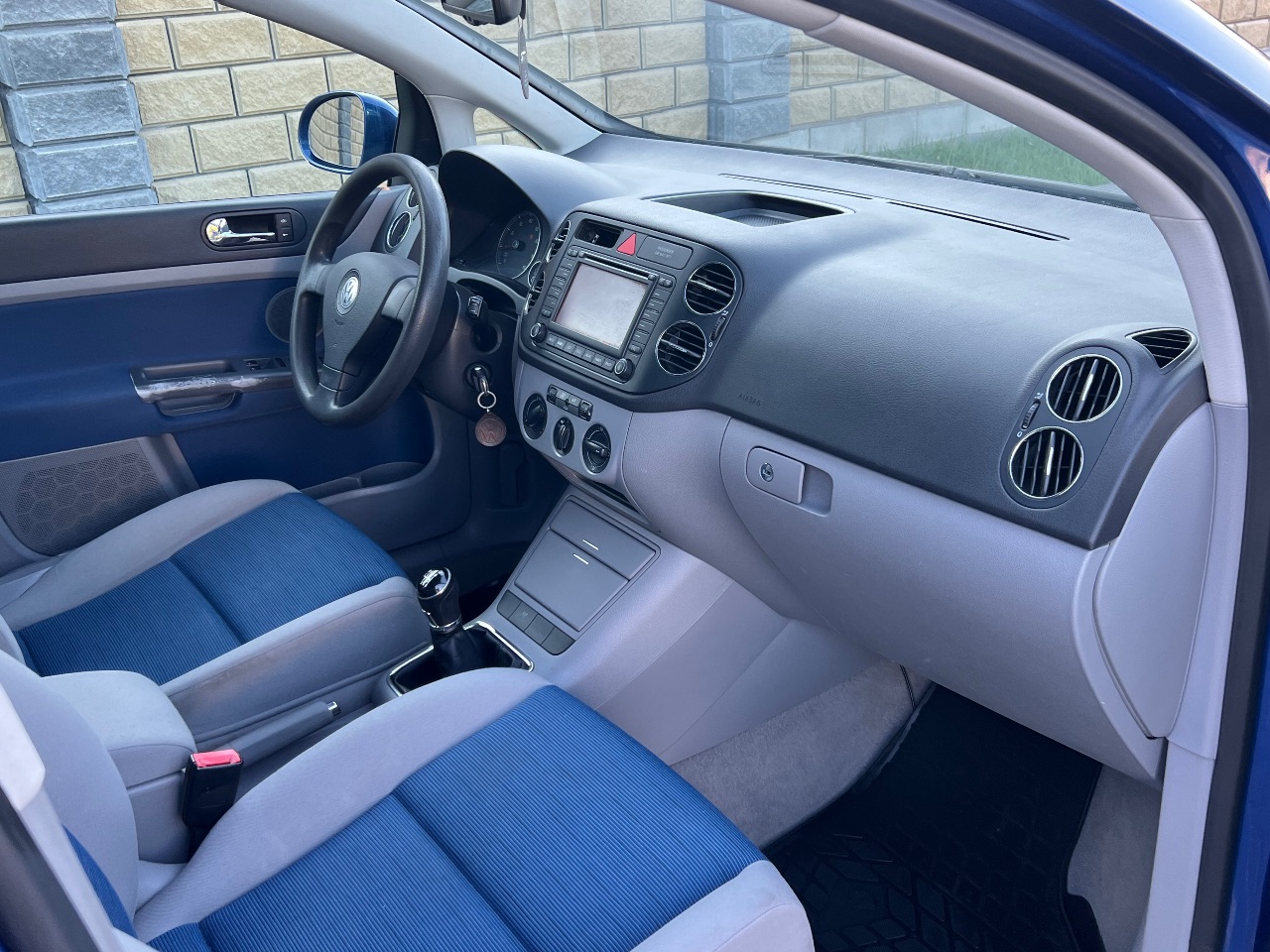 Volkswagen Golf Plus - фото 9