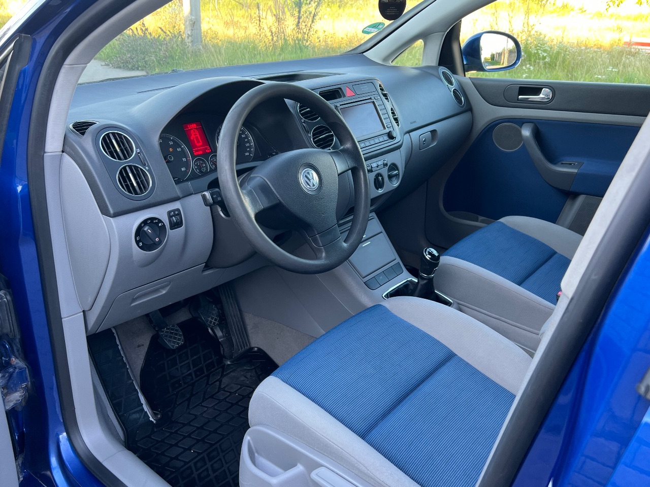 Volkswagen Golf Plus - фото 13