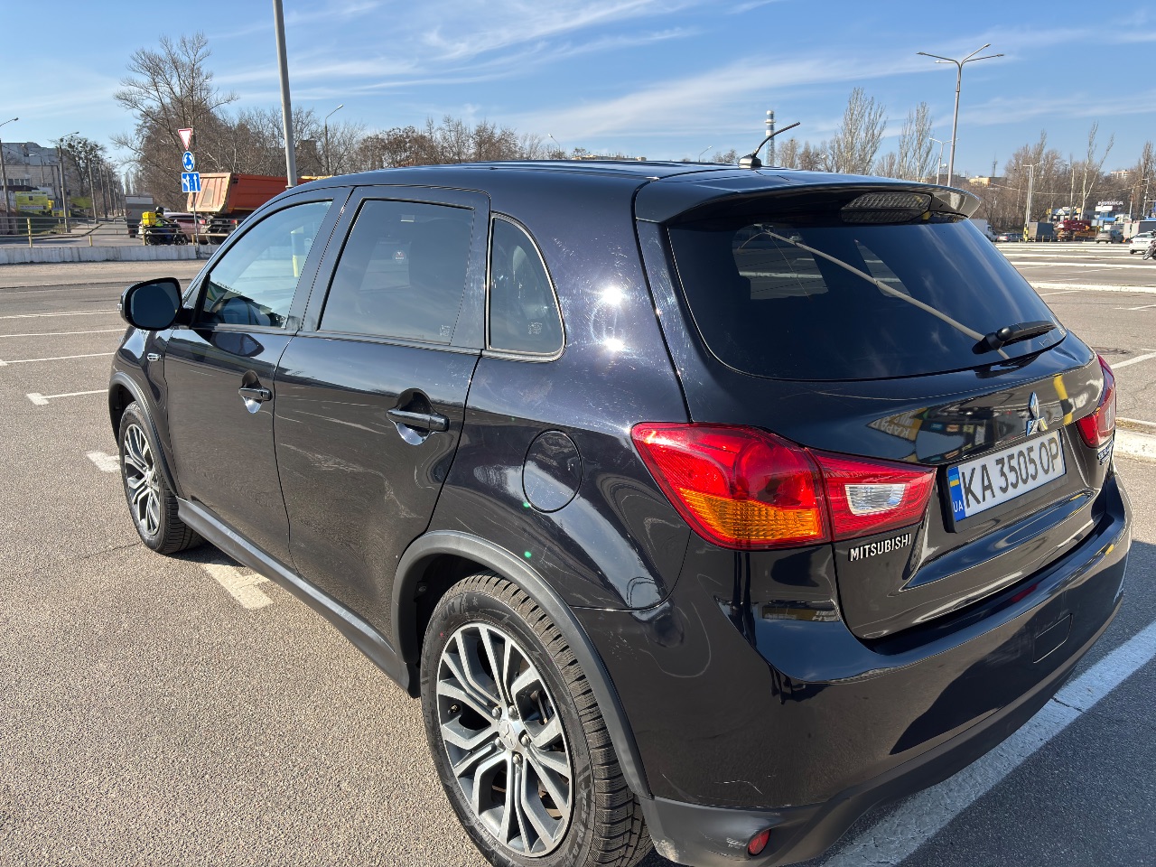 Mitsubishi Outlander Sport - фото 3