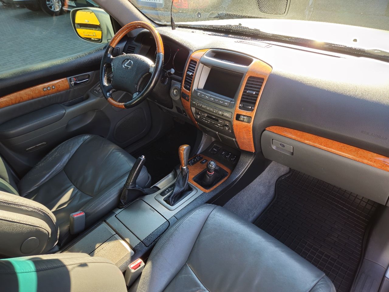 Lexus GX - фото 31