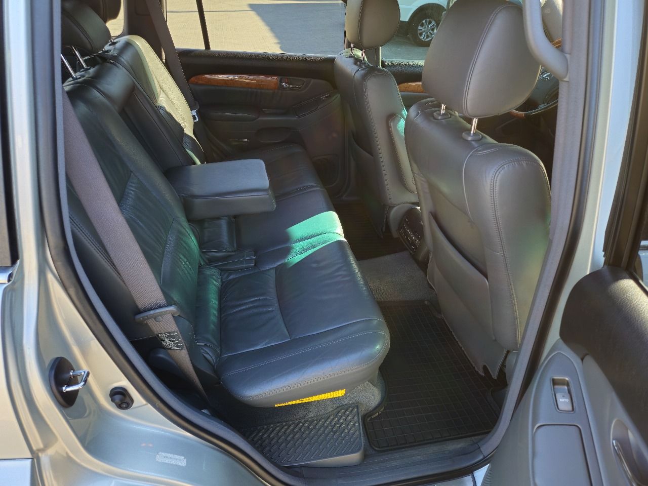 Lexus GX - фото 30