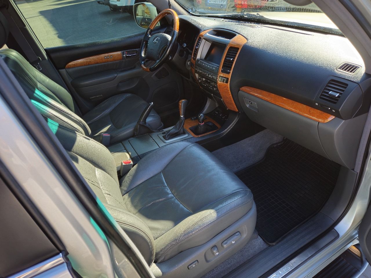 Lexus GX - фото 32