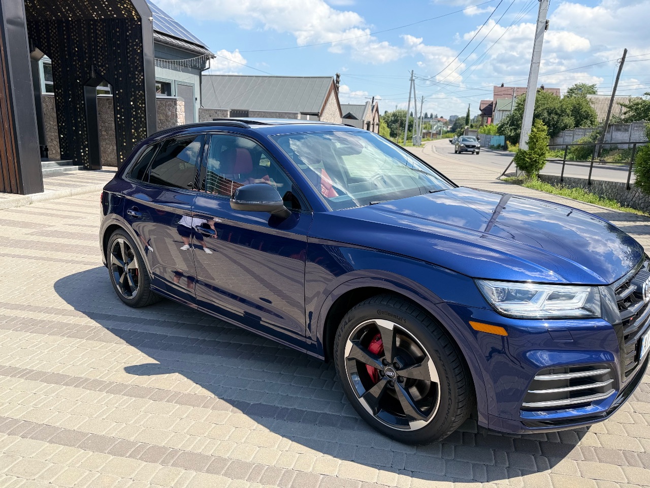 Audi SQ5 - фото 12