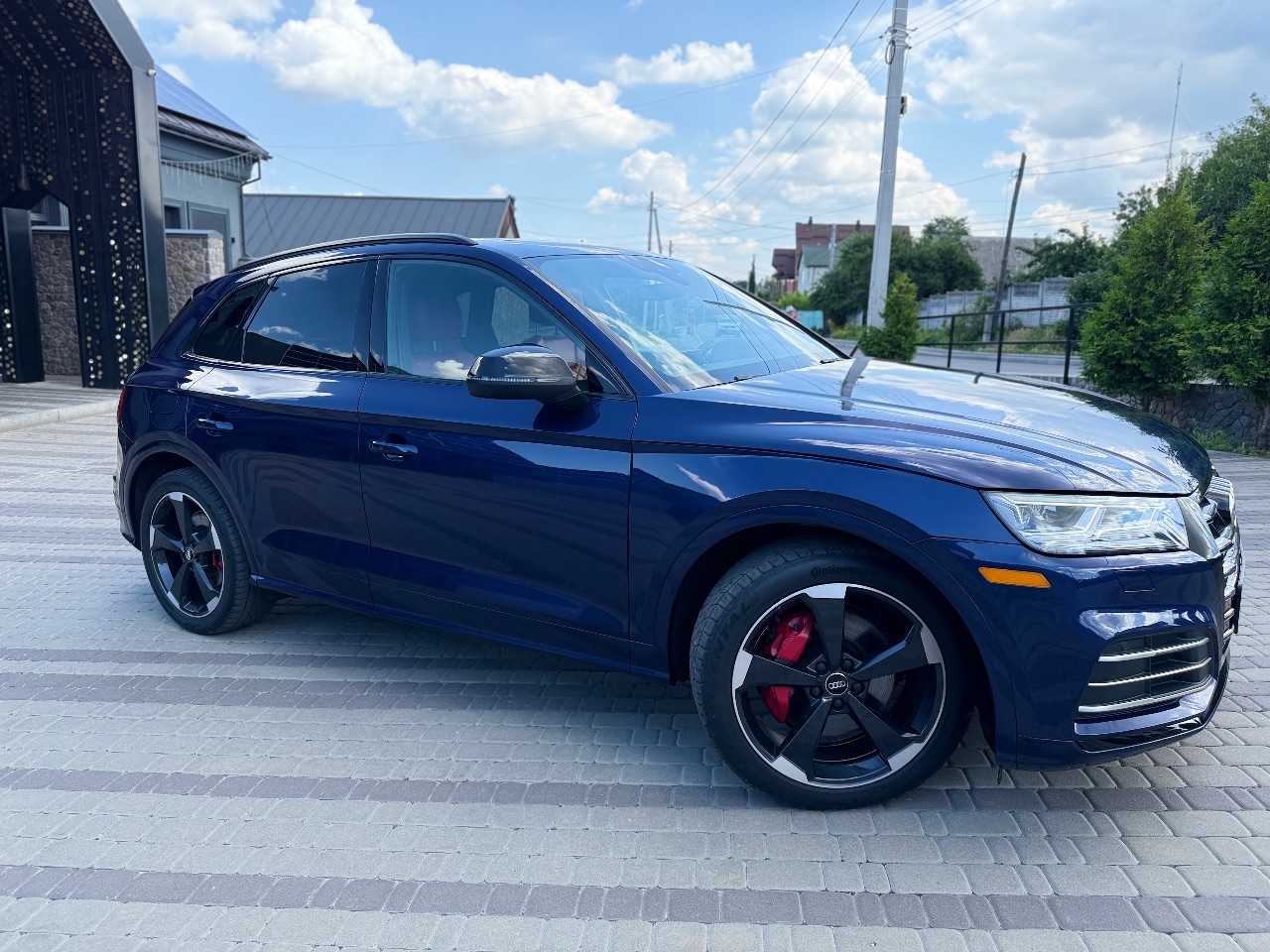 Audi SQ5 - фото 8