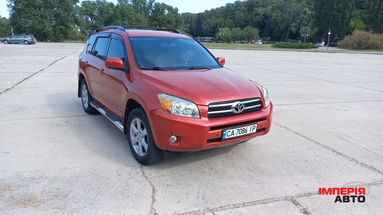 Toyota RAV4 - фото 16