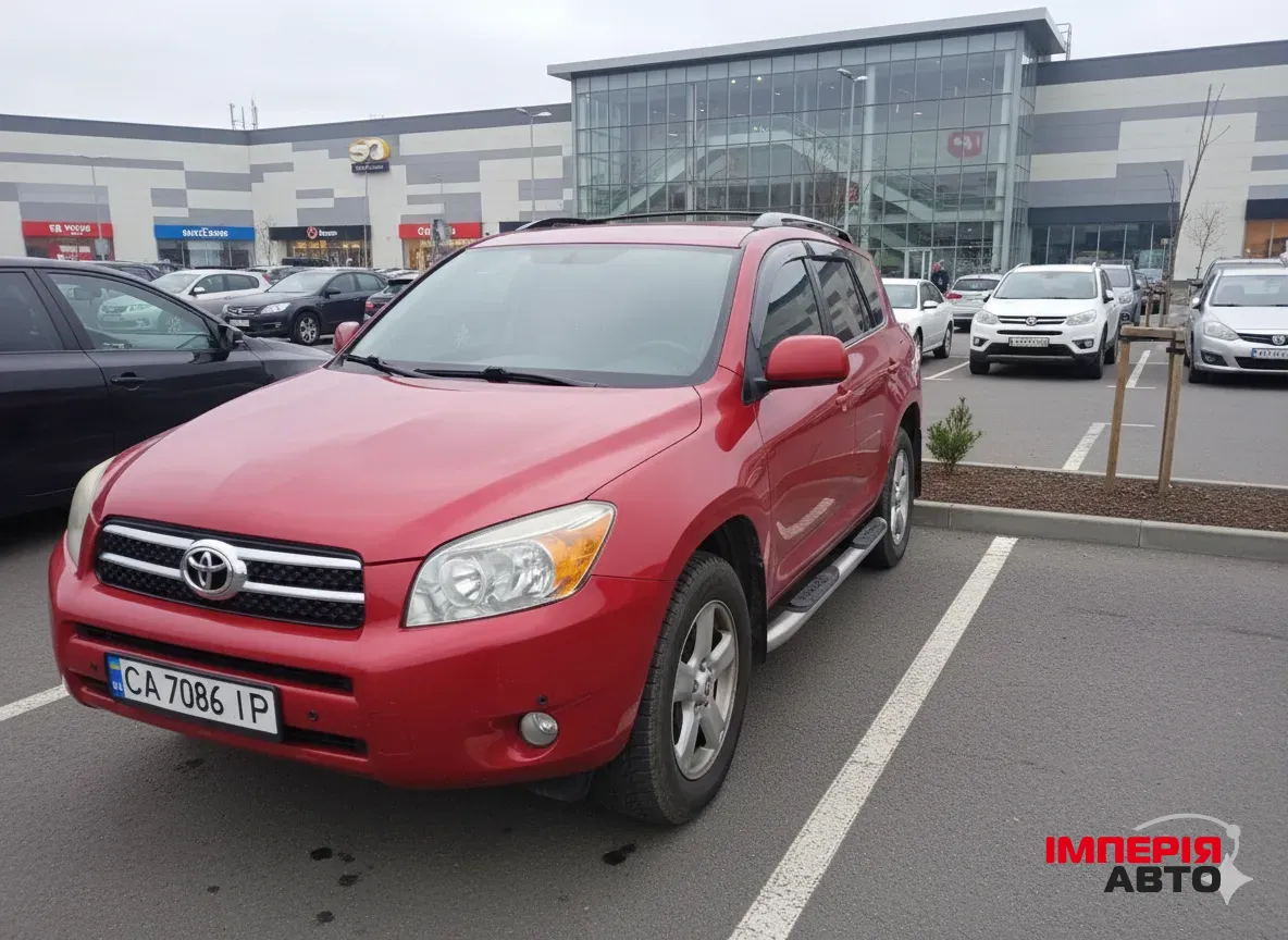 Toyota RAV4 - фото 4