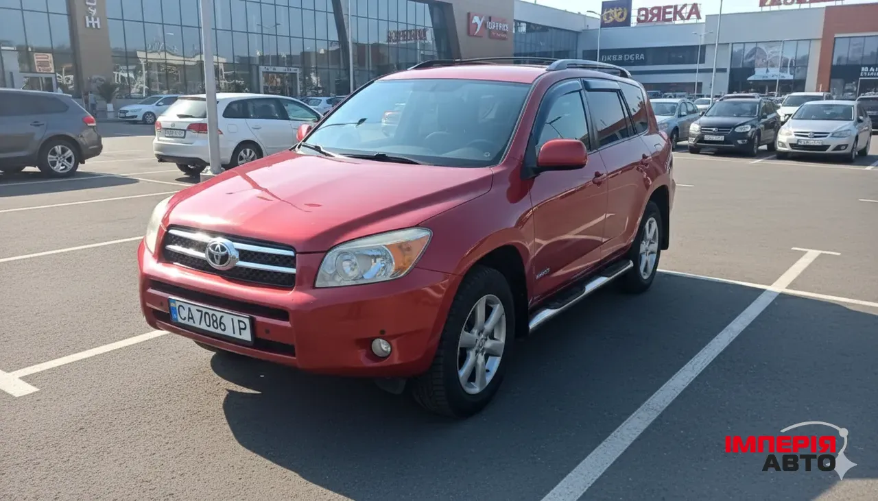 Toyota RAV4 - фото 7