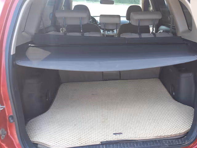 Toyota RAV4 - фото 5