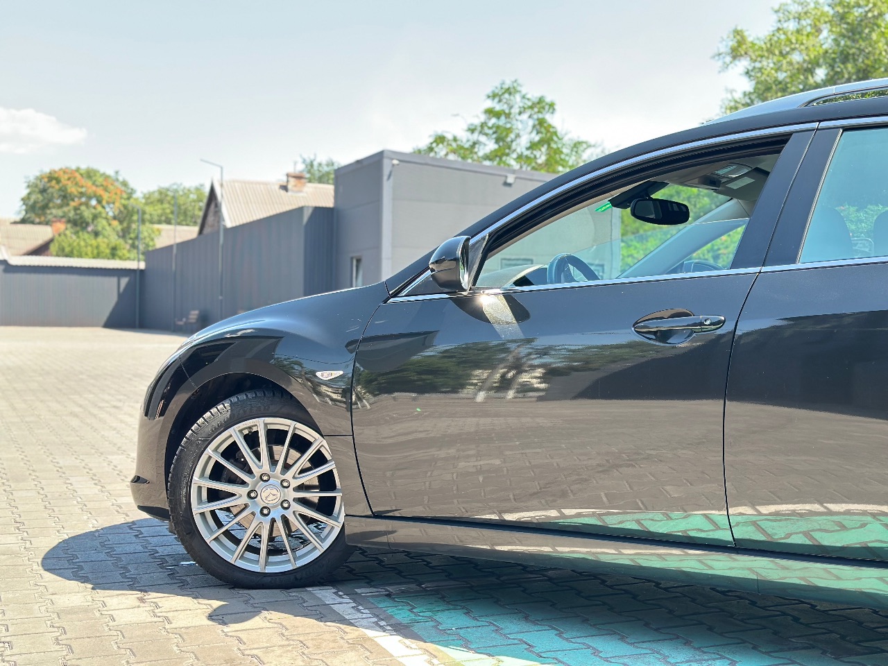 Mazda 6 - фото 11