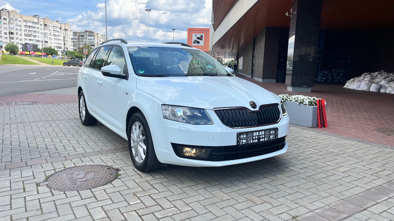 Skoda Octavia - фото 3
