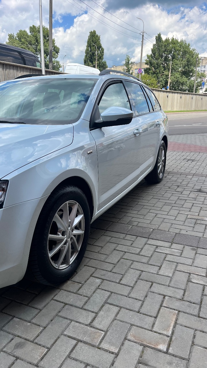 Skoda Octavia - фото 6