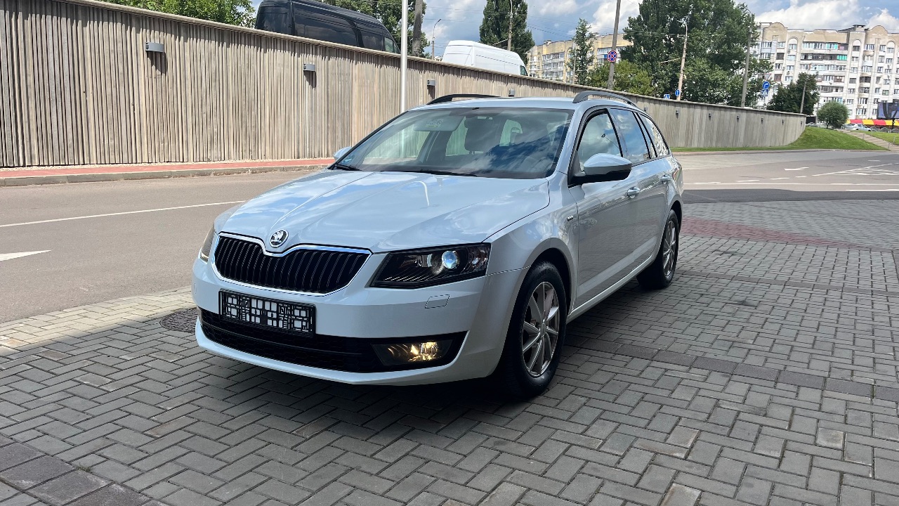 Skoda Octavia - фото 1