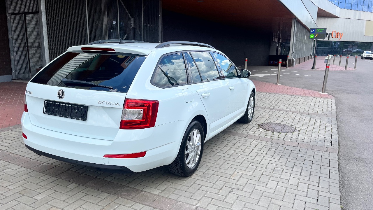 Skoda Octavia - фото 16