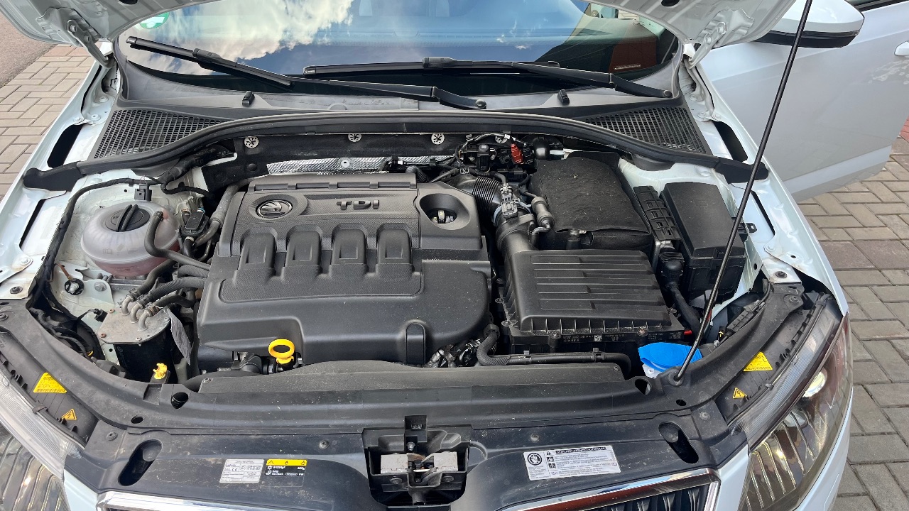 Skoda Octavia - фото 32