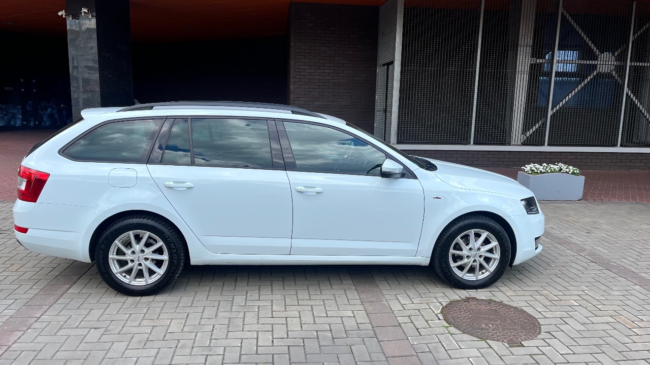 Skoda Octavia - фото 19