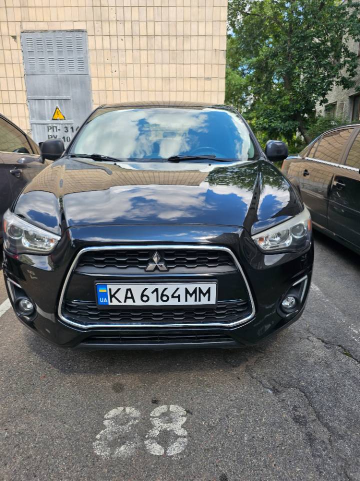 Mitsubishi Outlander Sport - фото 1