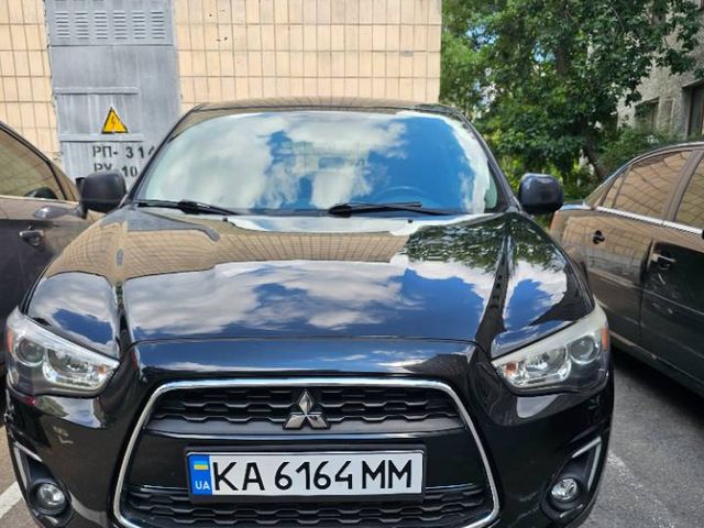 Mitsubishi Outlander Sport - зображення 1