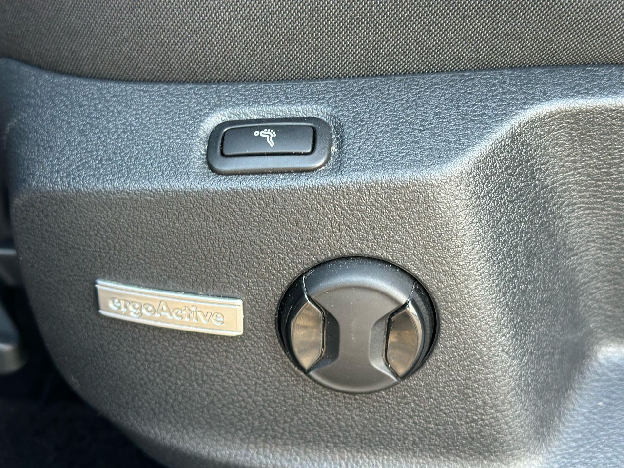 Volkswagen Golf - фото 10