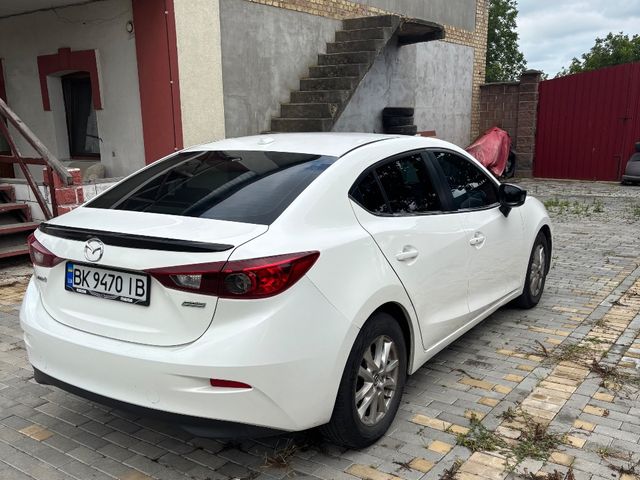 Mazda 3 - фото 4