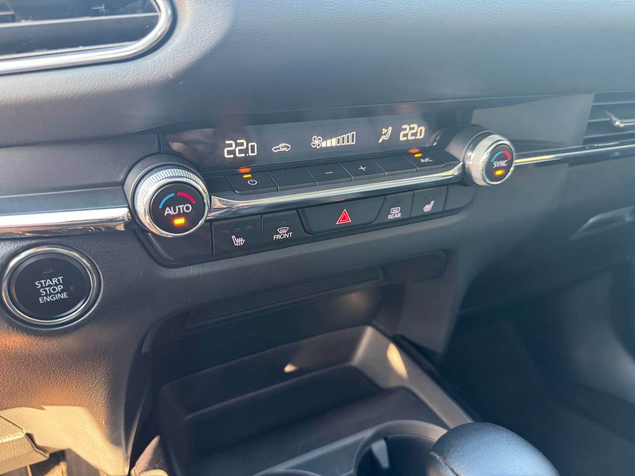 Mazda CX-30 - фото 18