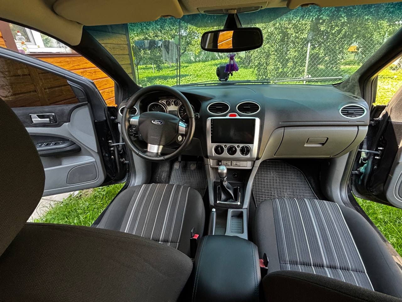 Ford Focus - фото 7