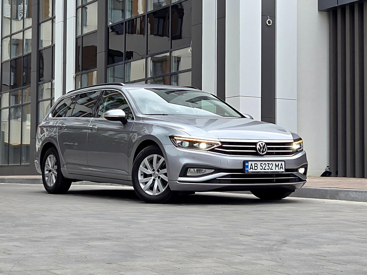 Volkswagen Passat - фото 1
