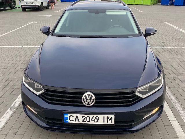 Volkswagen Passat 2016, Умань, $13 200 - зображення 1