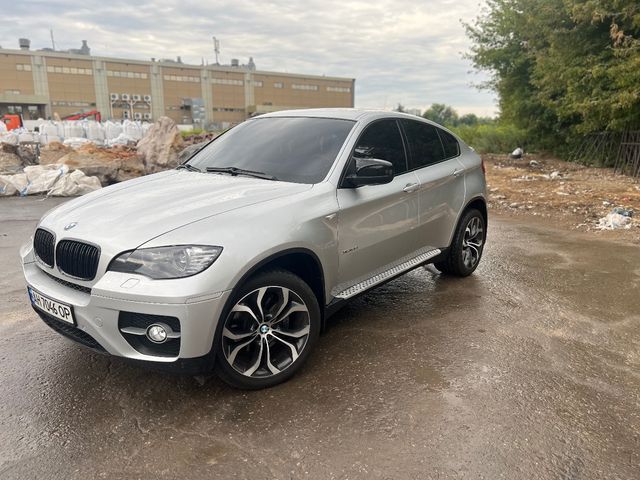 BMW X6 - фото 1