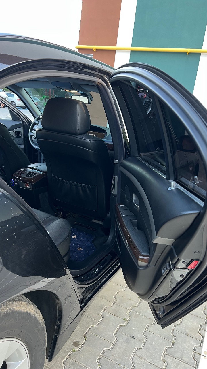 BMW 7 серії - фото 11