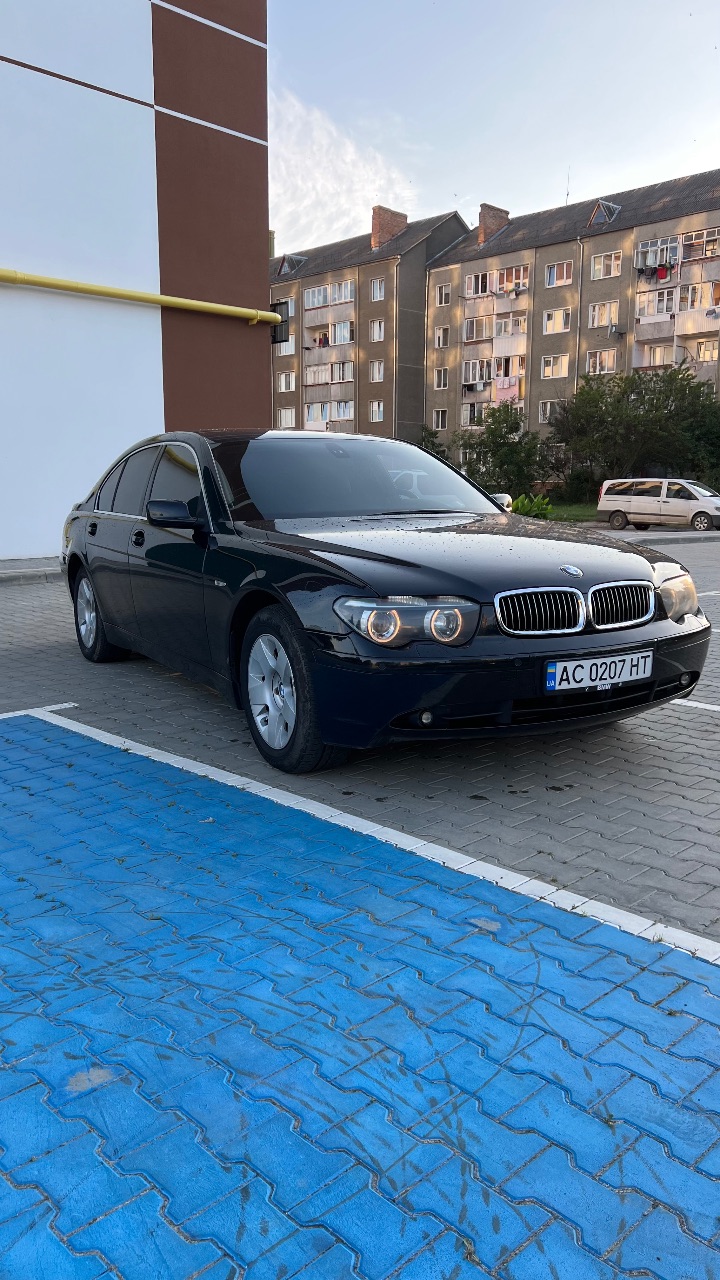 BMW 7 серії - фото 2