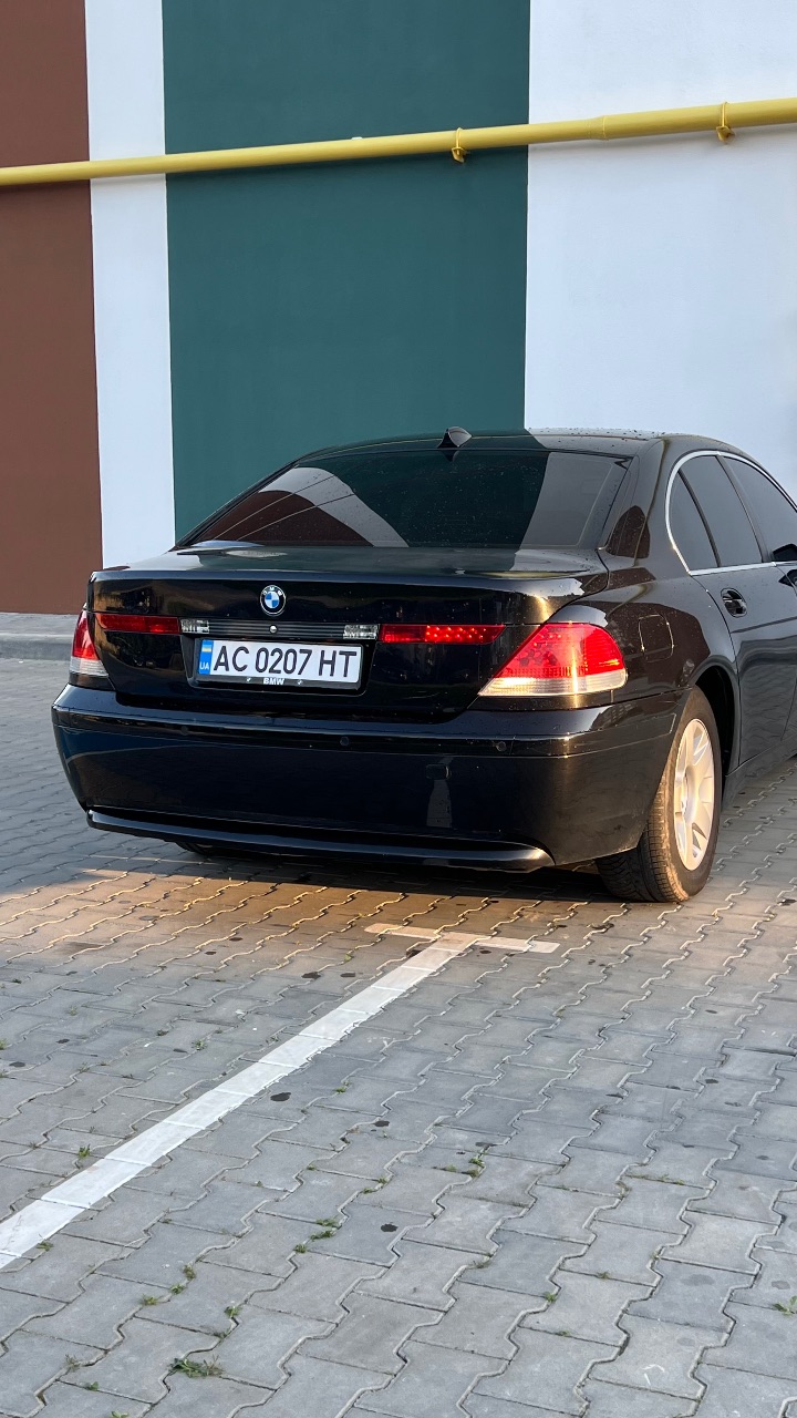 BMW 7 серії - фото 5