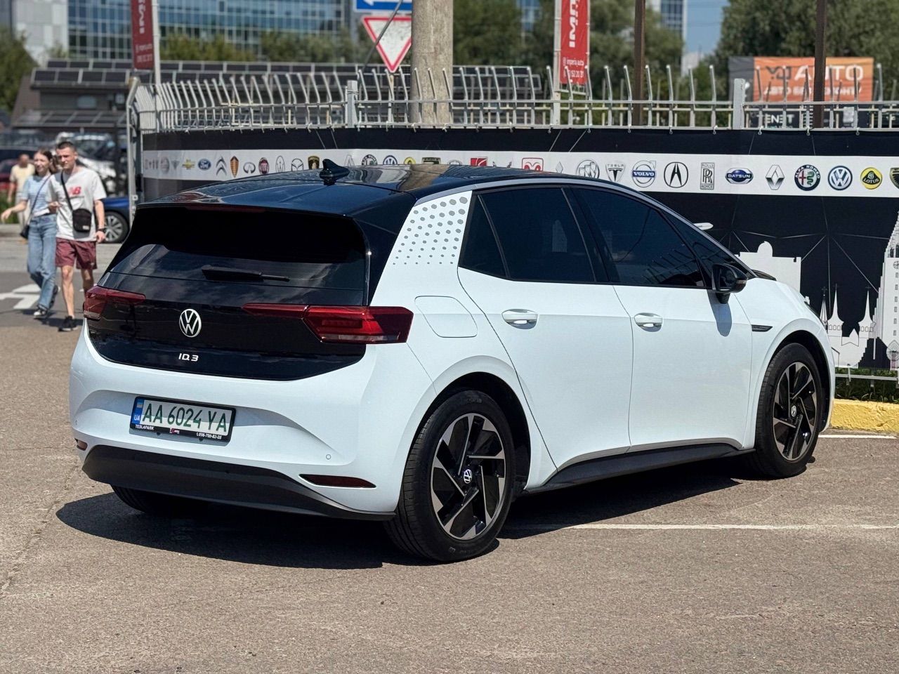Volkswagen ID.3 - фото 10