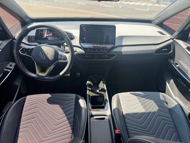 Volkswagen ID.3 - фото 2