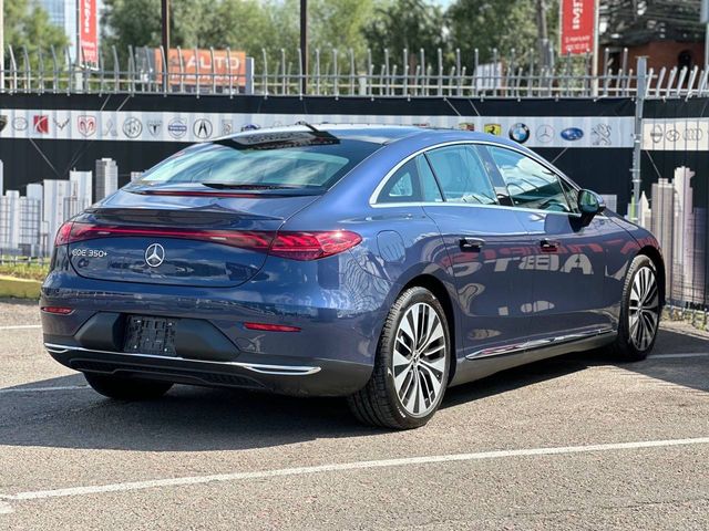 Mercedes-Benz EQE - зображення 5