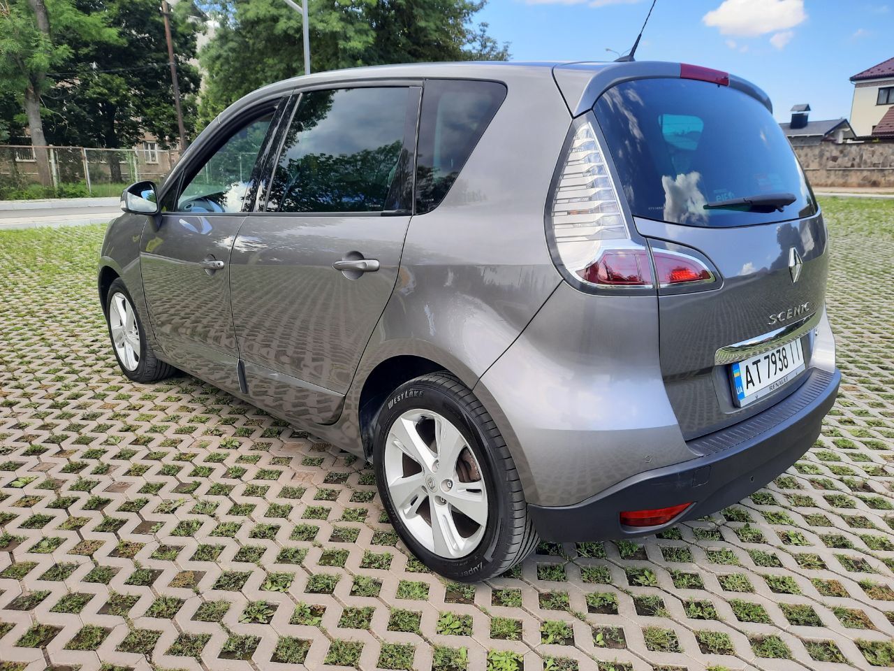 Renault Scenic - фото 33