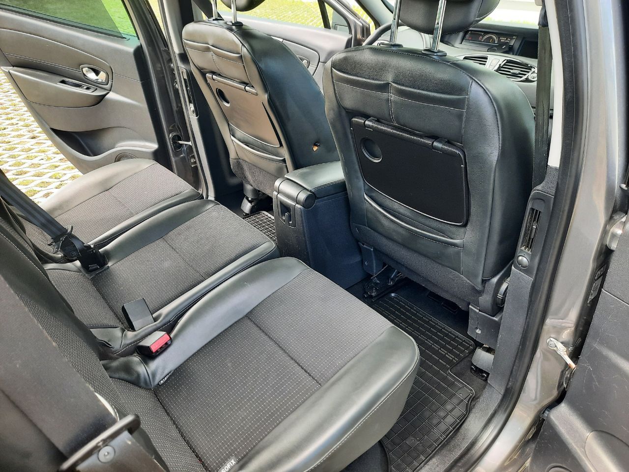 Renault Scenic - фото 19