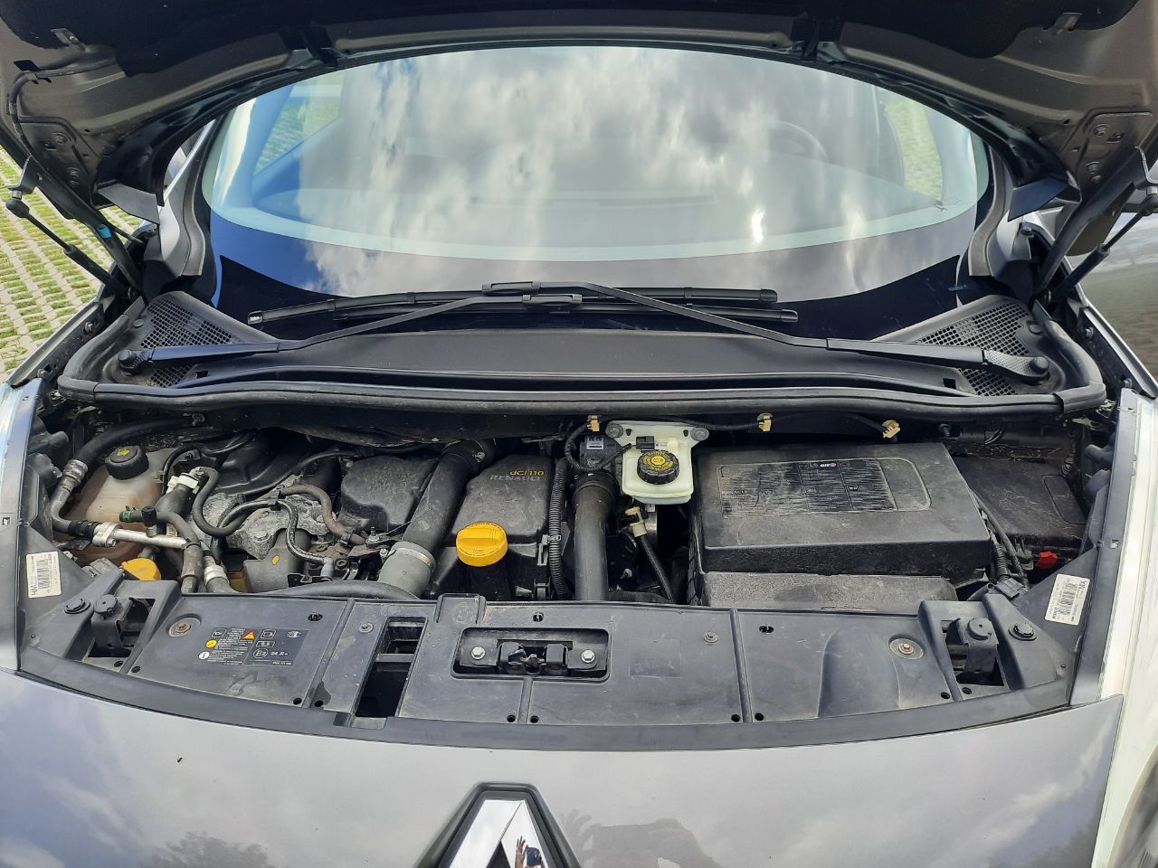 Renault Scenic - фото 17