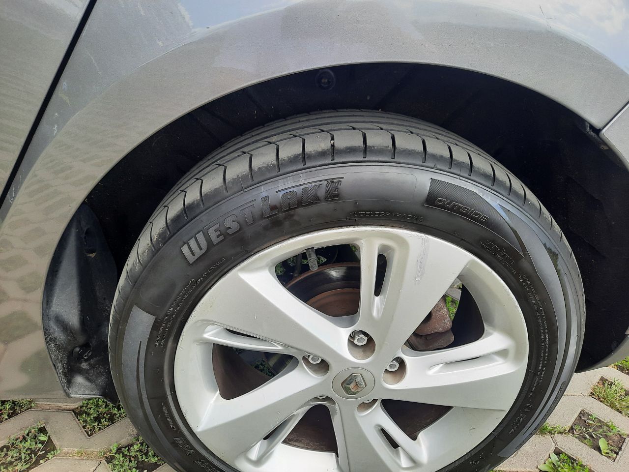 Renault Scenic - фото 14