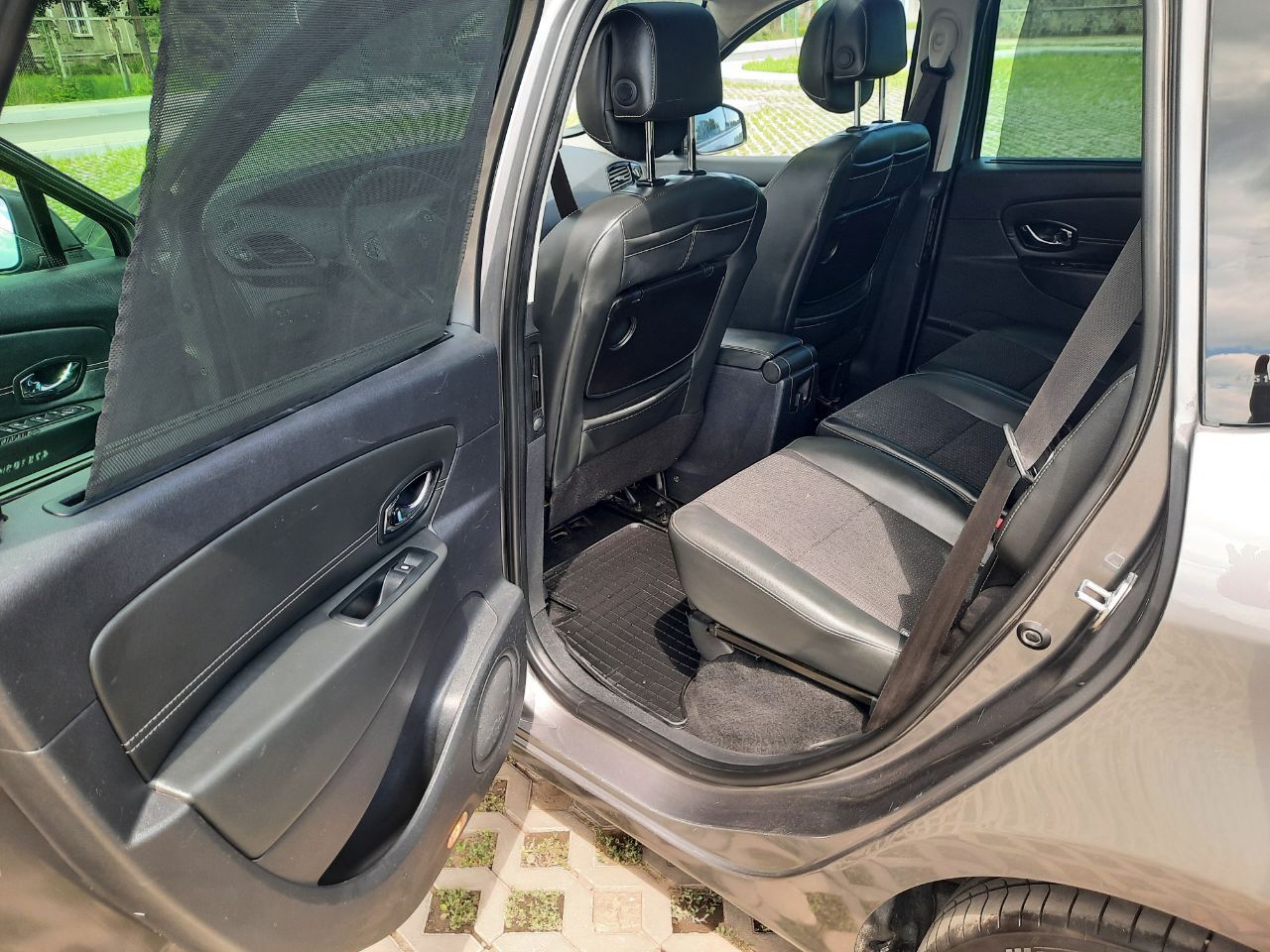 Renault Scenic - фото 5