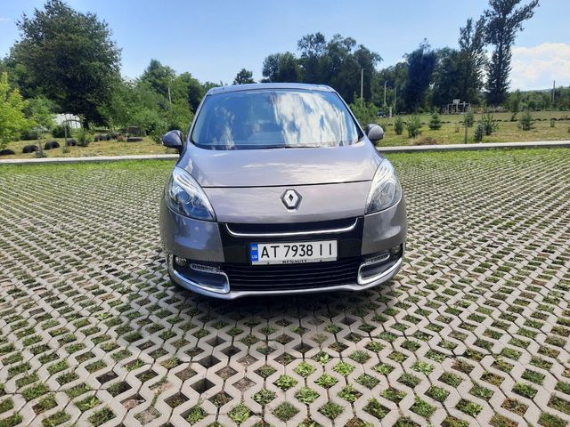 Renault Scenic - фото 1