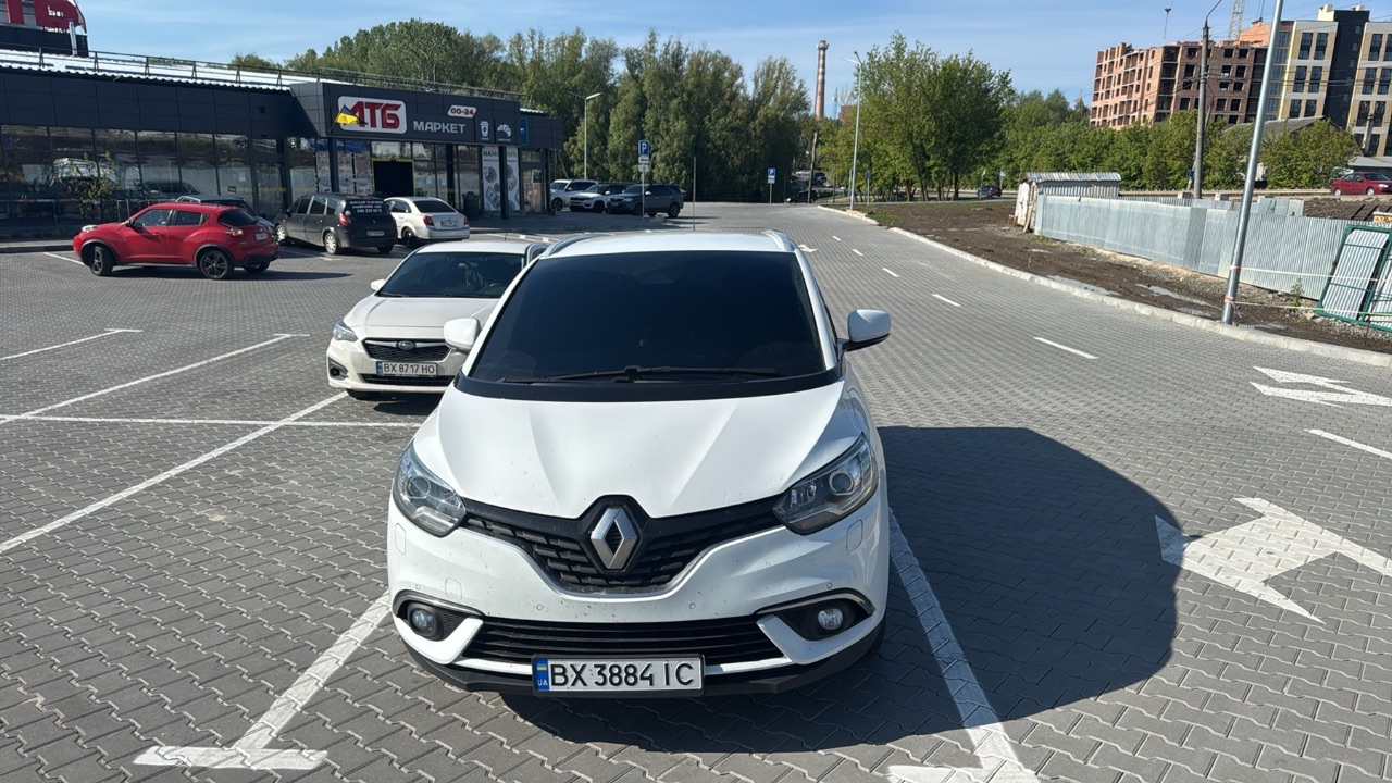 Renault Scenic - фото 2
