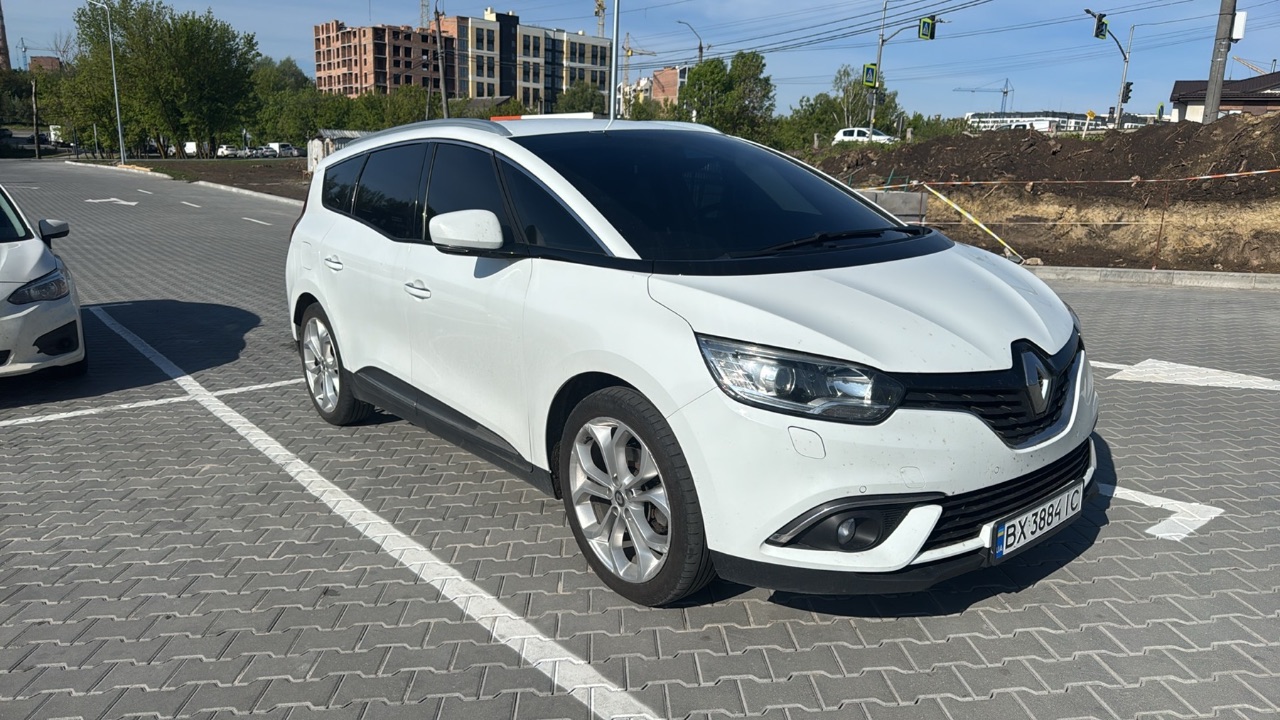 Renault Scenic - фото 1