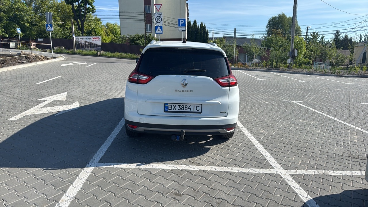 Renault Scenic - фото 5