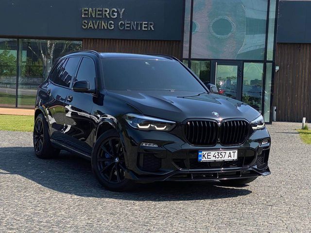 BMW X5 - фото 1